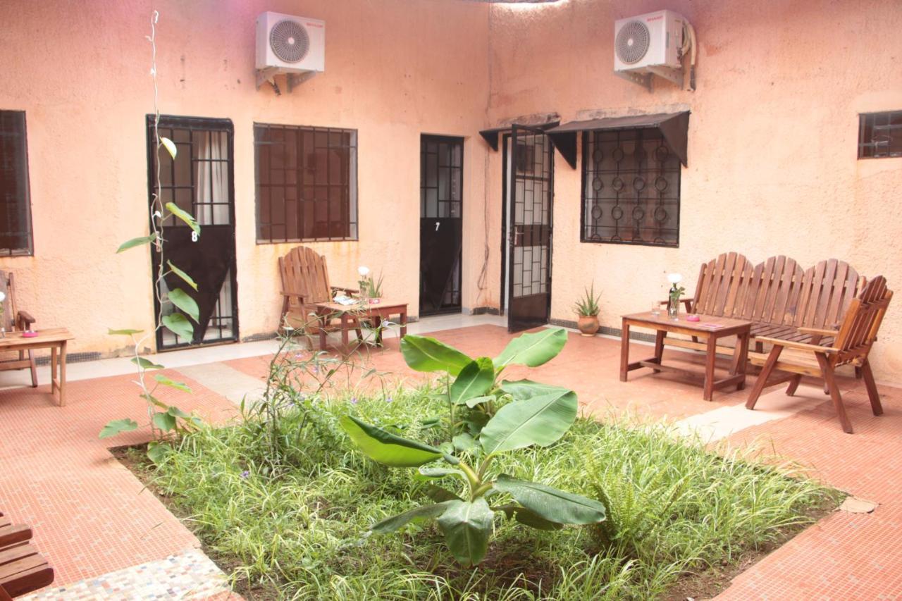 Hotel Ouaka Ouagadougou Exterior foto